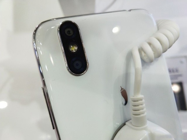 小辣椒S11真机曝光_早知道不买iPhone X