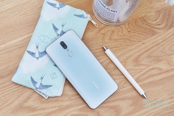oppo a9和荣耀8a买哪个好