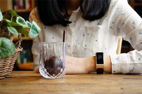 华为TalkBand B3手环评测 是手环还是蓝牙耳机