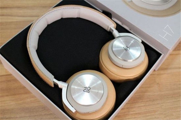 B&O BeoPlay H7耳机怎么样