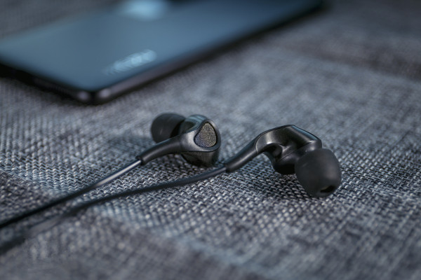 魅族Flow Bass耳机开箱图赏