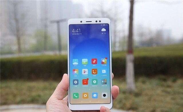 红米Note5和荣耀畅玩7C哪个好