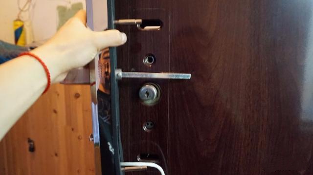 正泰智能指纹锁安装评测