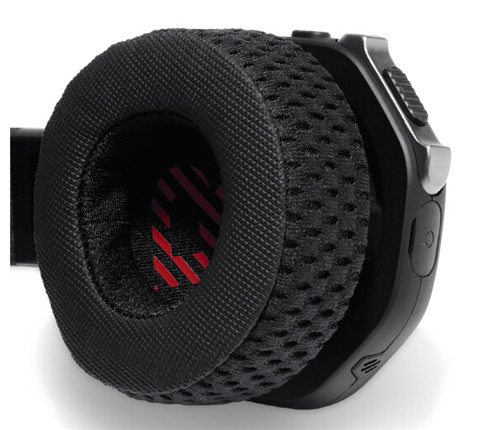 JBL UA TRAIN安德玛联名耳机图片