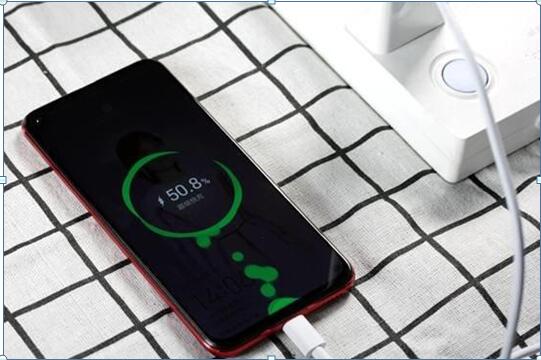 荣耀V20续航快充实测 4000mAh大电池充电效率秒杀对手